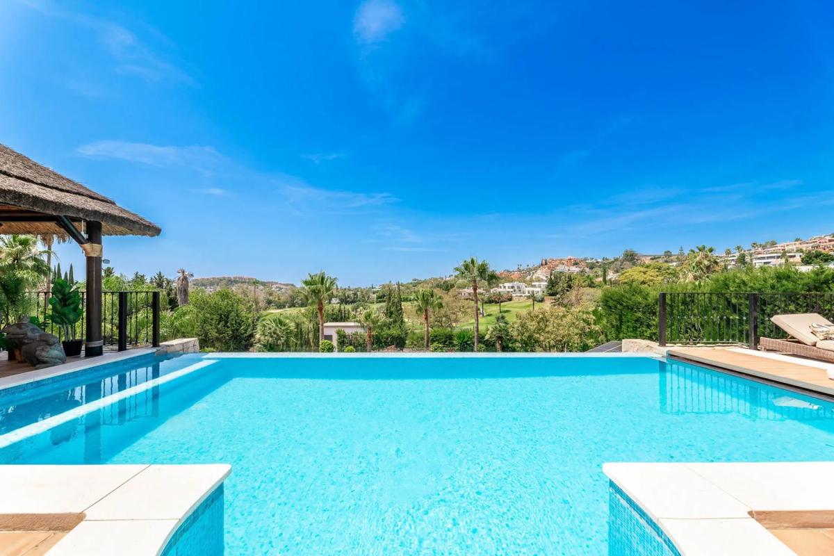 Venta de chalet independiente en Calle Auriga, Marbella
photo 4