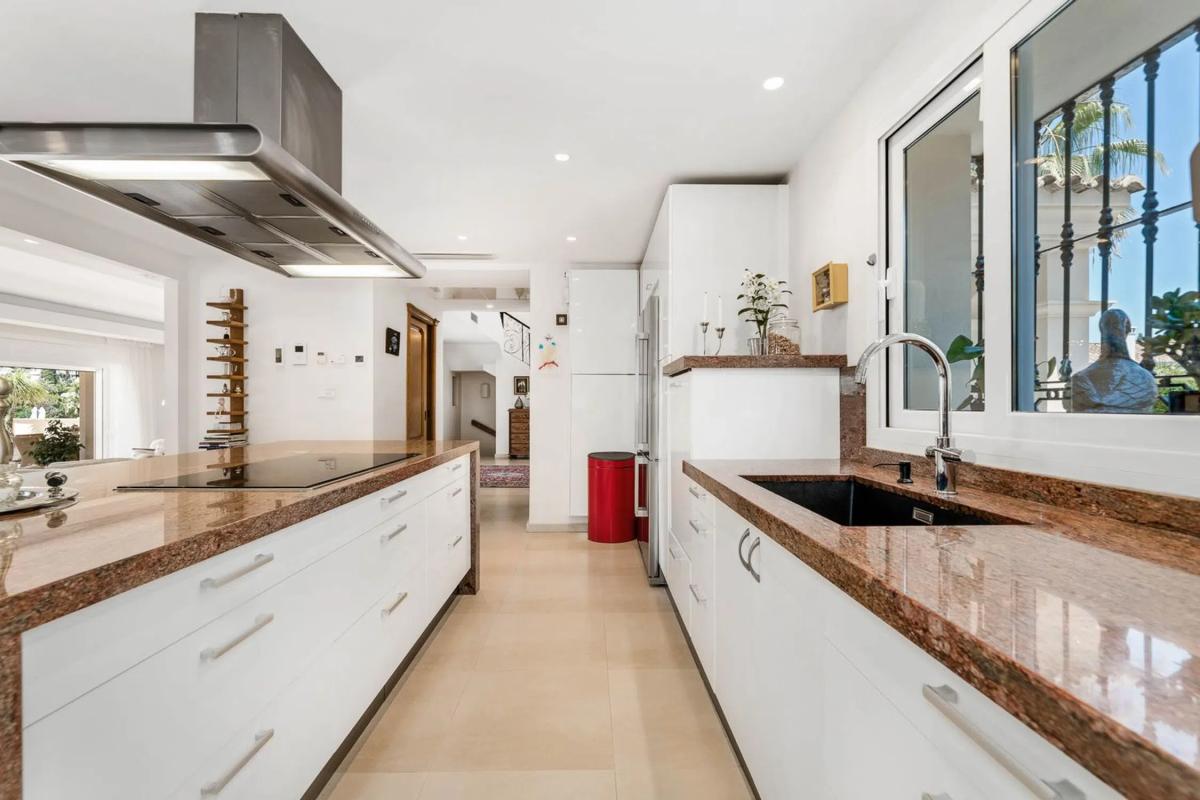 Venta de chalet independiente en Calle Auriga, Marbella
photo 5