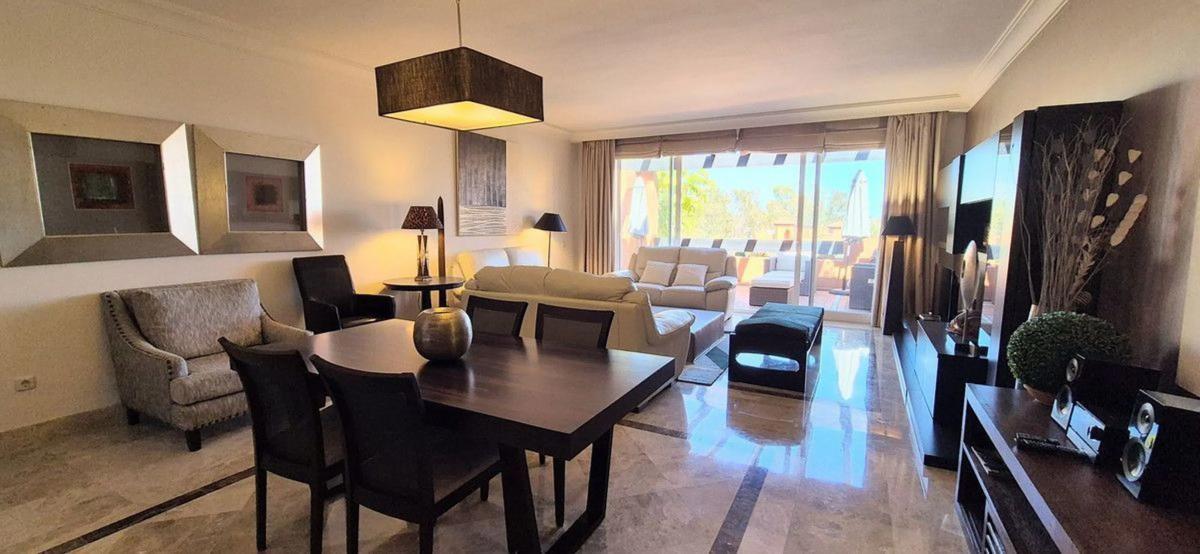Sprzedaż mieszkania w Calle Osa Menor 2G, Marbella
 photo 2