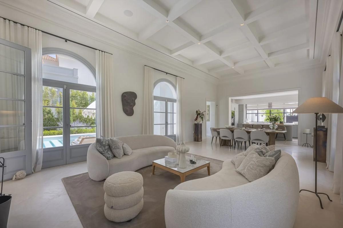 Venta de chalet independiente en Barrio Los Naranjos, Marbella
photo 3