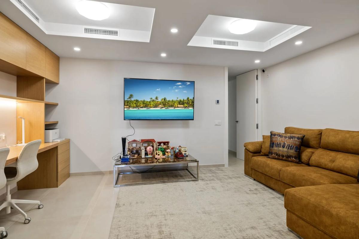 Venta de piso en Nueva Andalucia, nine lions s/n, Marbella
 photo 2