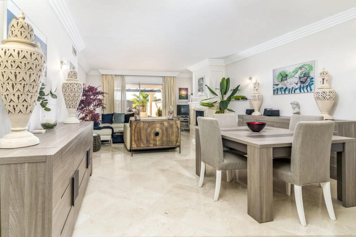 Venta de piso en Barrio Los Naranjos, Marbella
photo 5