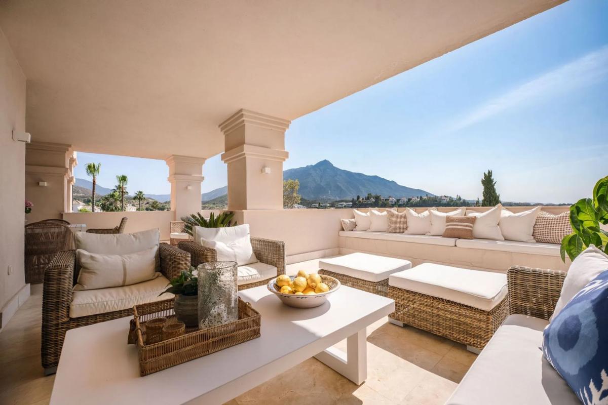 Venta de piso en Barrio Los Naranjos, Marbella
photo 1