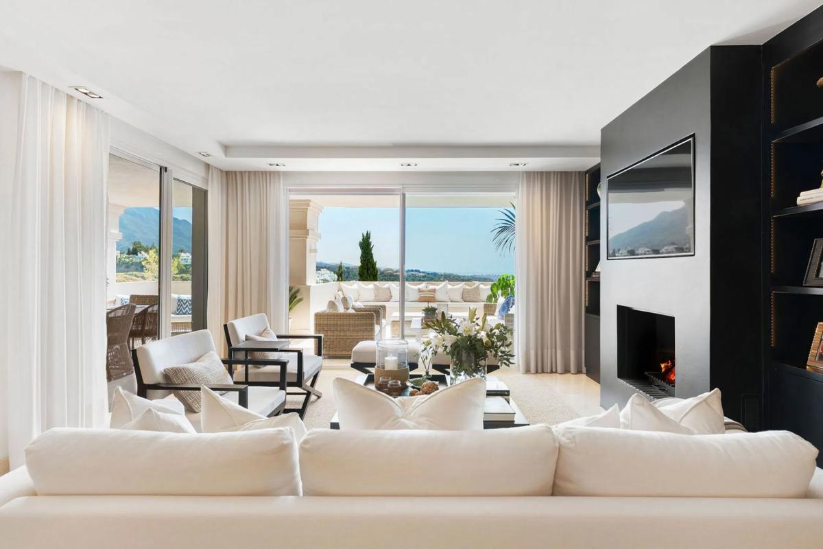 Venta de piso en Barrio Los Naranjos, Marbella
photo 2