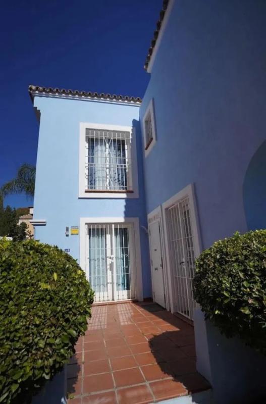 Venta de chalet independiente en Barrio Los Naranjos, Marbella
photo 2