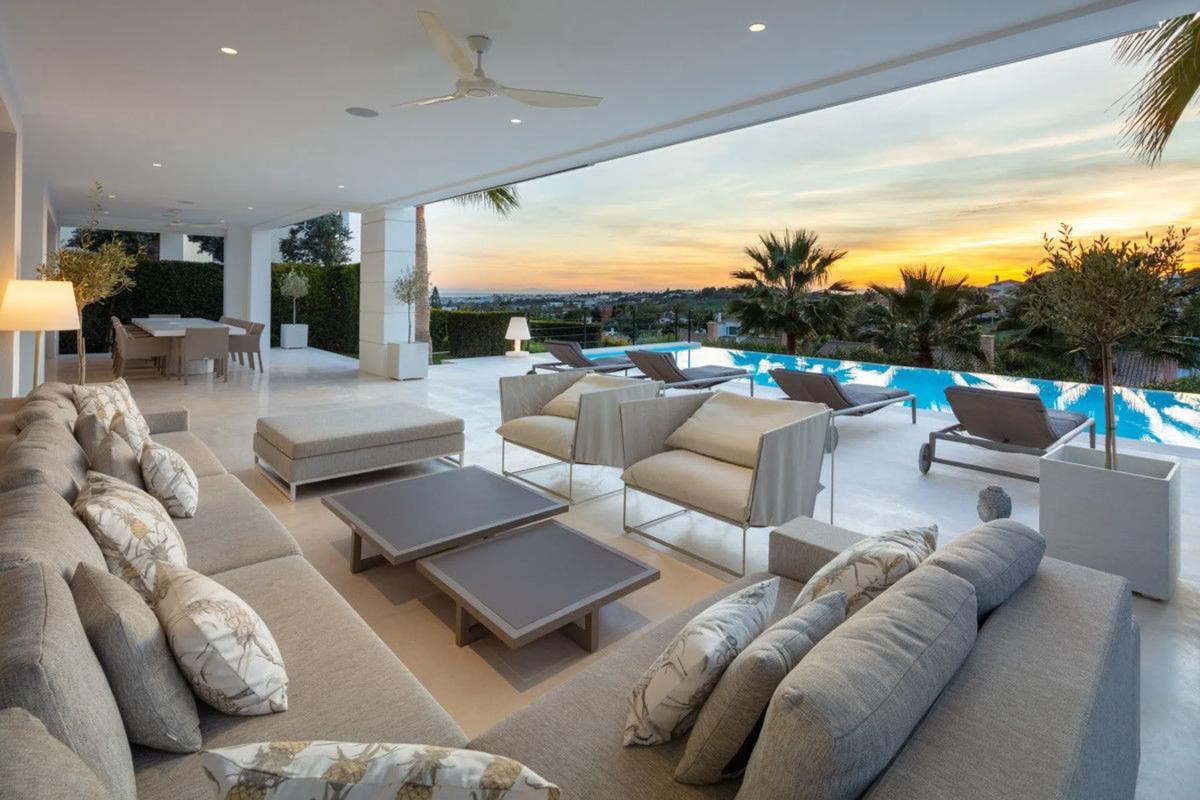 Venta de chalet independiente en Calle Haza del Conde, Marbella
 photo 2