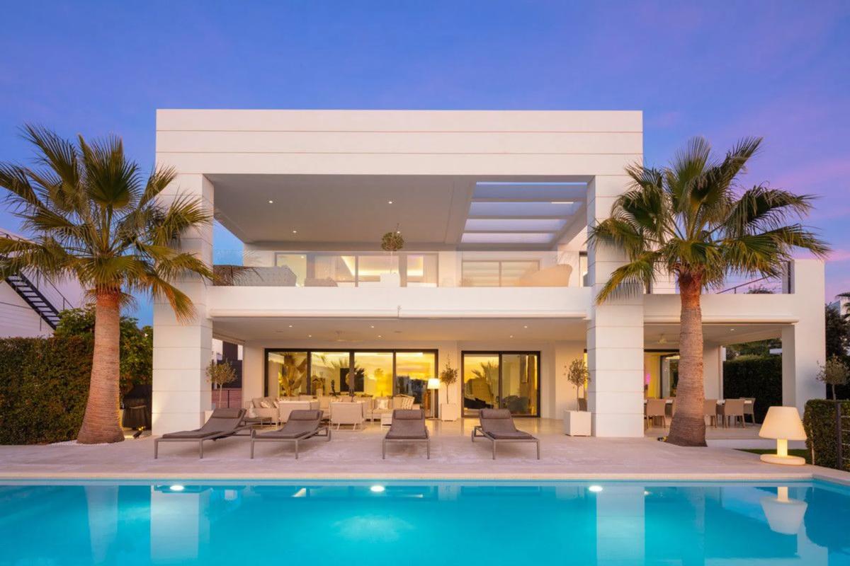 Venta de chalet independiente en Calle Haza del Conde, Marbella
 photo 5