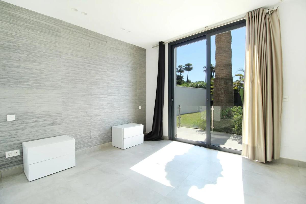 Venta de chalet independiente en Calle Sirio, Marbella
 photo 2