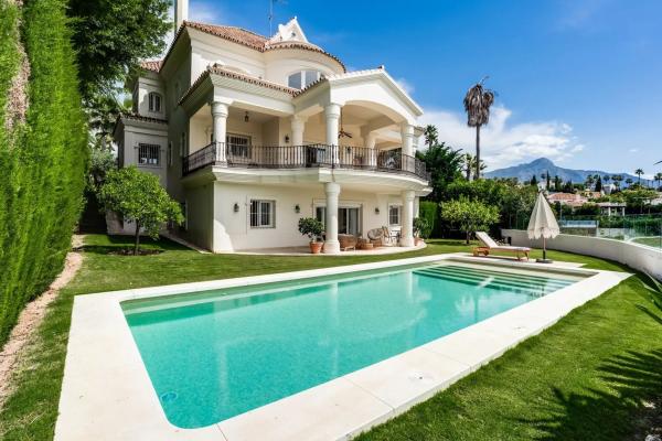 Chalet wolnostojący na sprzedaż w  Parque el Colorado, 104, Marbella photo 4