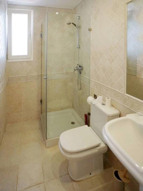 Venta de chalet adosado en  Urbanización Aloha Lake , Marbella photo 2