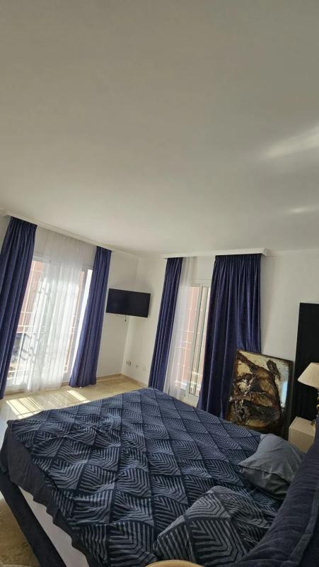 Venta de chalet adosado en Vía , Marbella photo 2