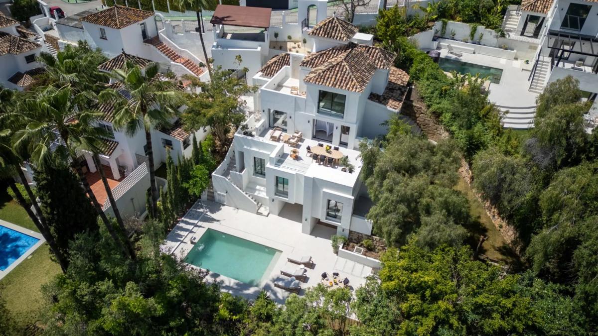Venta de chalet independiente en Calle Pléyades, 28, Marbella
 photo 2