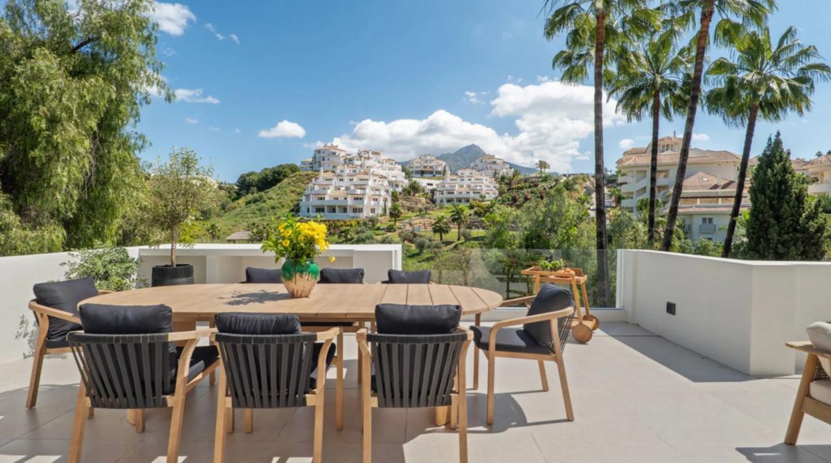 Venta de chalet independiente en Calle Pléyades, 28, Marbella
photo 2