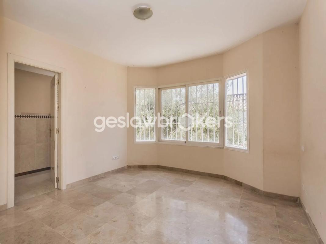 Sprzedaż niezależnego domku jednorodzinnego w Calle Aries, 57 A, Marbella photo 2
