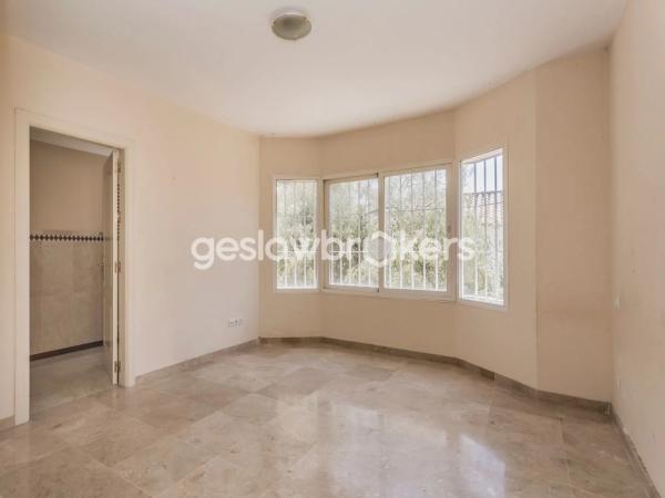 Chalet wolnostojący na sprzedaż w Calle Aries, 57 A, Marbella thumbnail 1