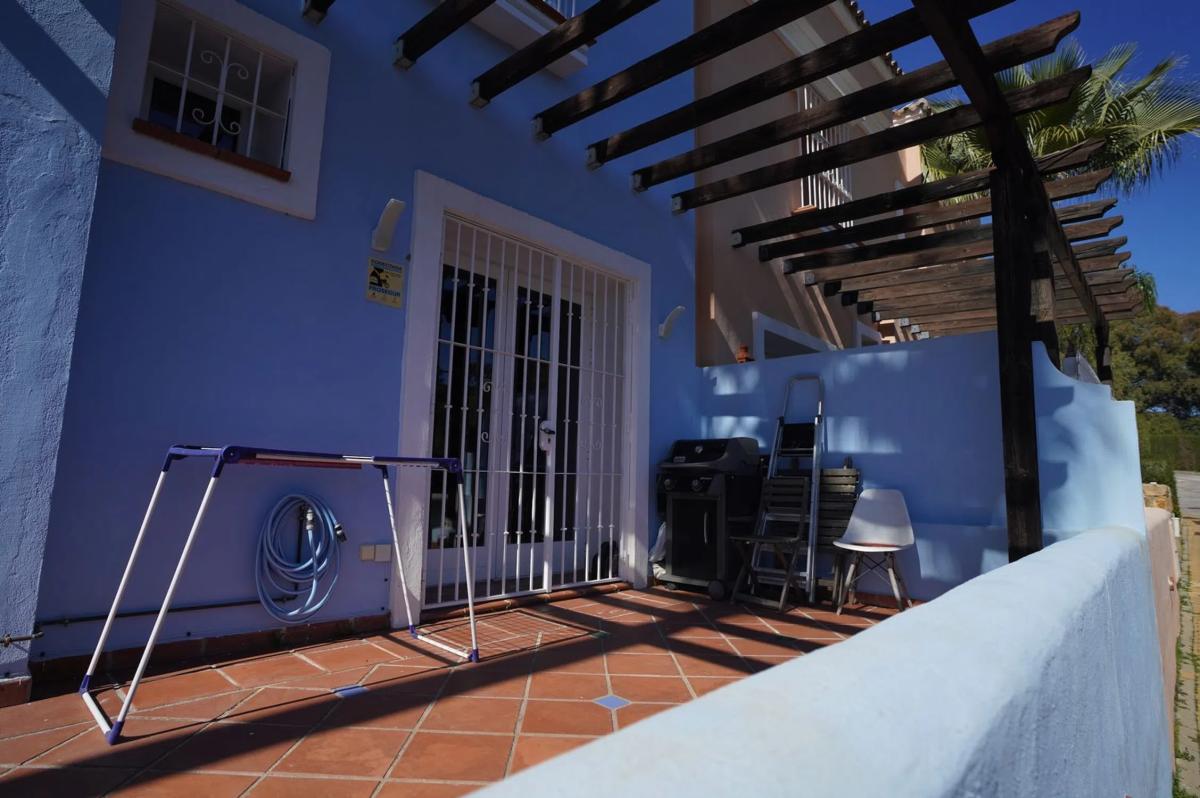 Venta de chalet adosado en  Urbanización Aloha Lake, 18 , Marbella photo 4