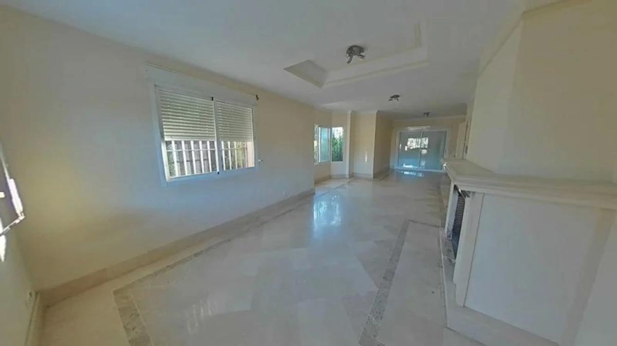 Venta de chalet independiente en Calle Aries, Marbella
photo 5