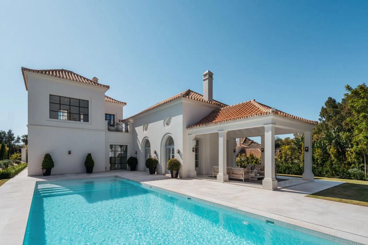 Venta de chalet independiente en Calle Pléyades, 9, Marbella
photo 1