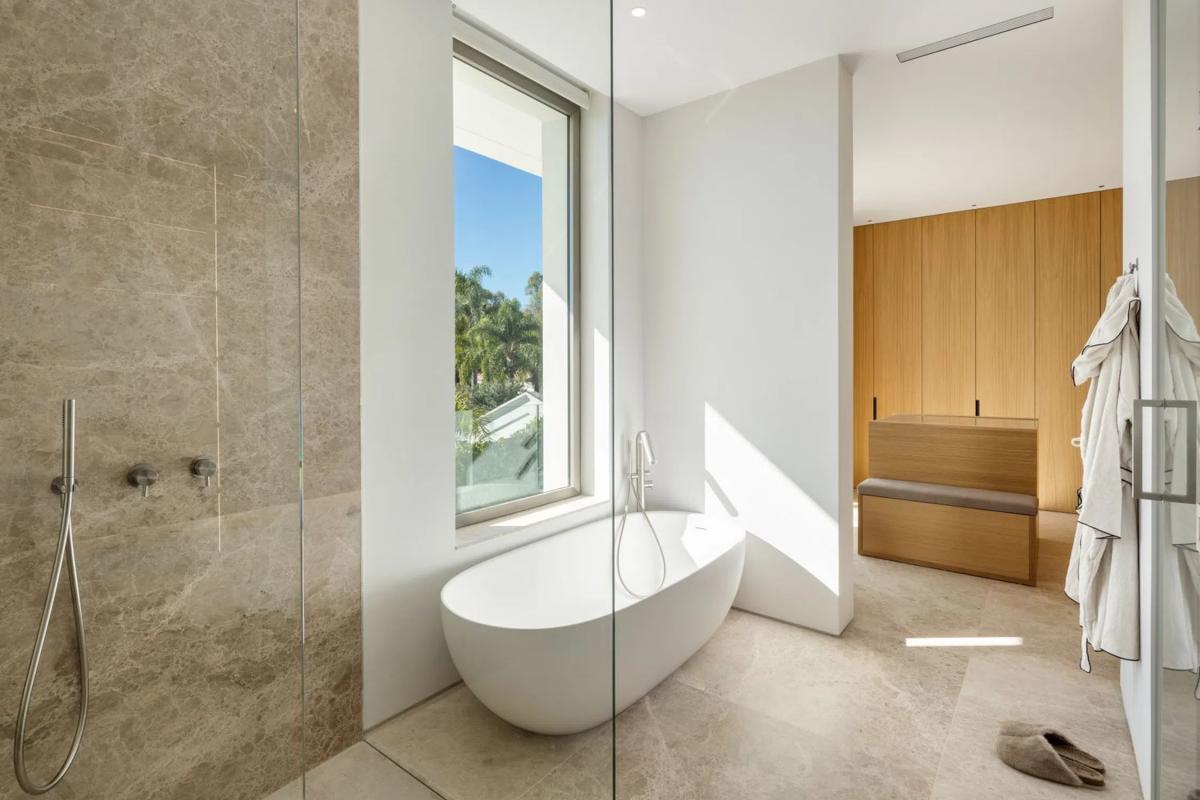 Продажа отдельного шале в  Urbanizacion N Andalucia 5H, Марбелла photo 2