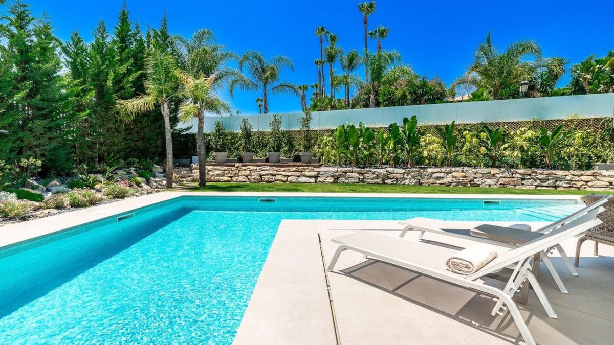 Venta de chalet independiente en Barrio Los Naranjos, Marbella
photo 4