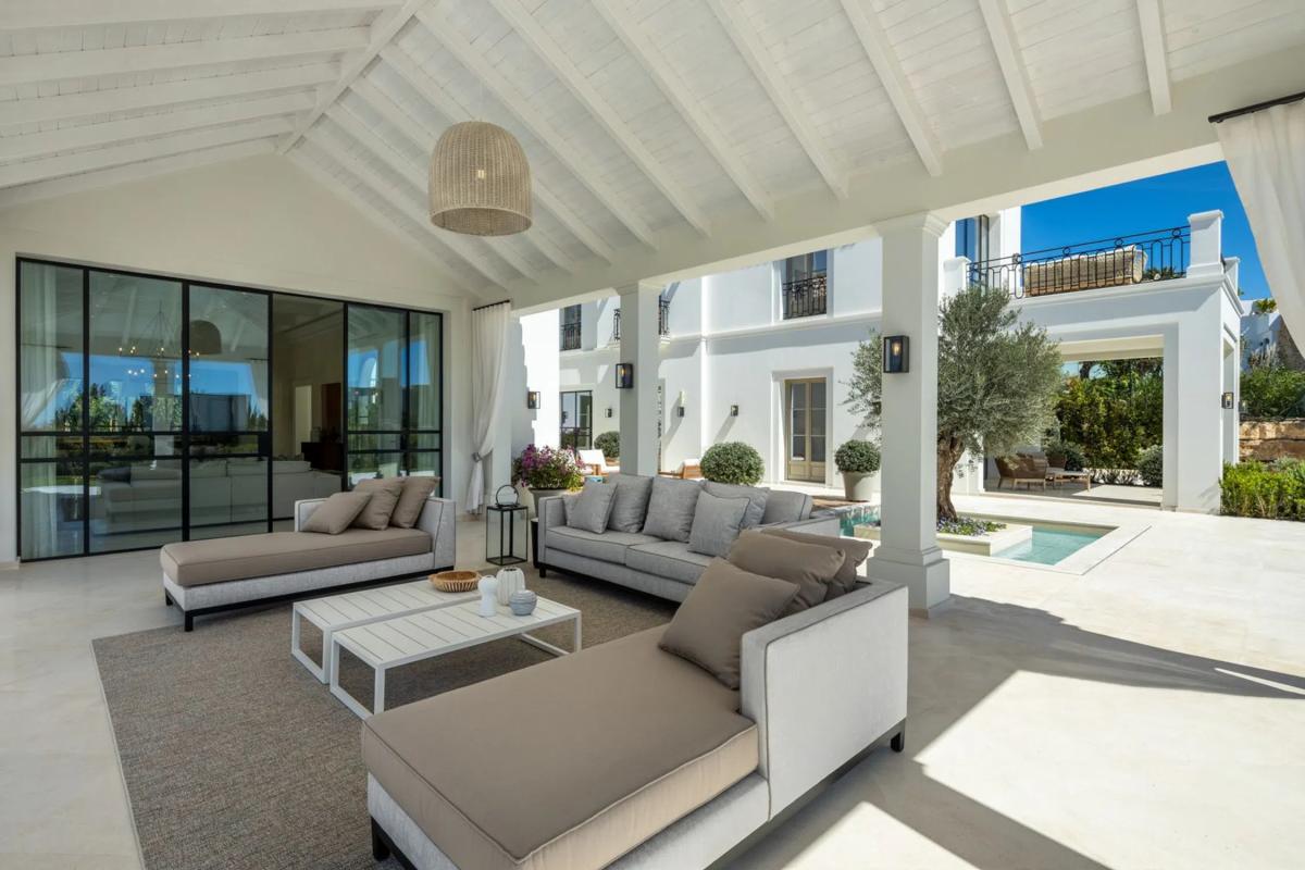 Sprzedaż niezależnego domku jednorodzinnego w Calle Pléyades, Marbella photo 2