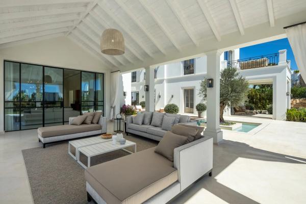 Chalet independiente en venta en Calle Pléyades, Marbella
thumbnail 1
