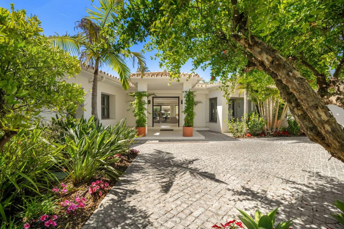 Продажа отдельного шале в  Calle Osa Menor 2G, 10 -6, Марбелла photo 4