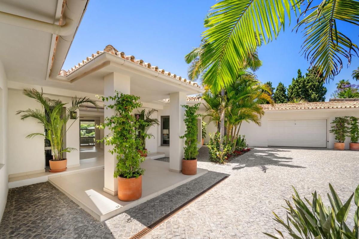 Продажа отдельного шале в  Calle Osa Menor 2G, 10 -6, Марбелла photo 5