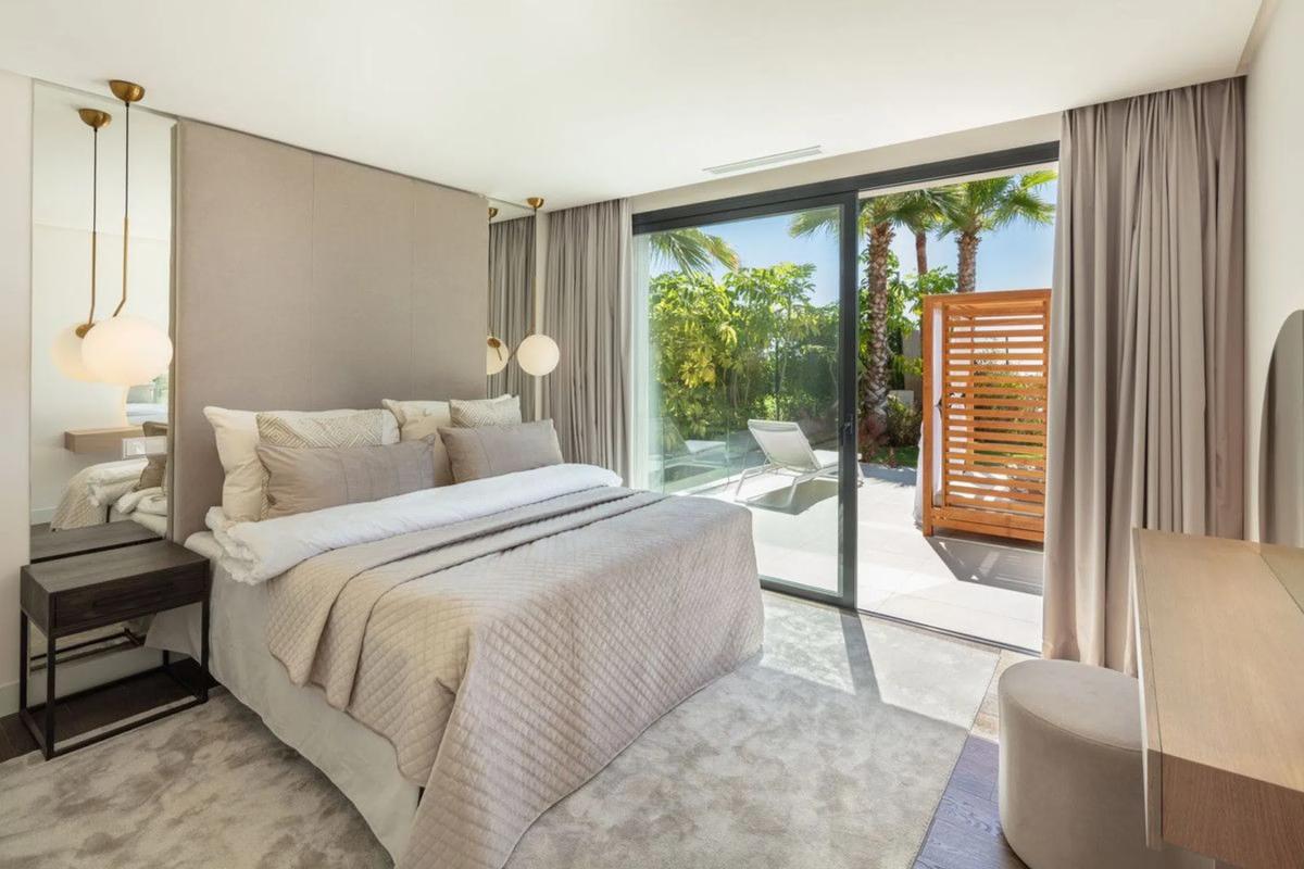 Venta de chalet independiente en Barrio Los Naranjos, Marbella
 photo 4