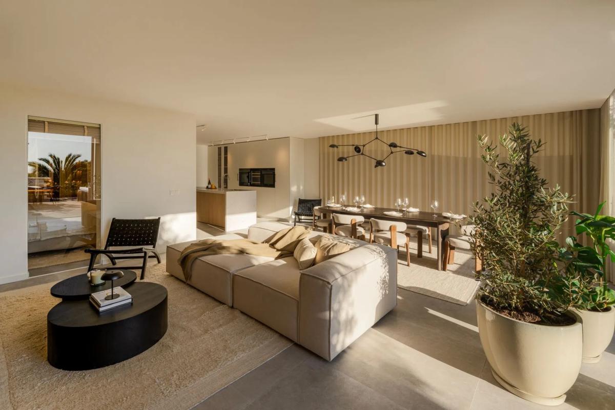 Venta de piso en Barrio Los Naranjos, Marbella
photo 1