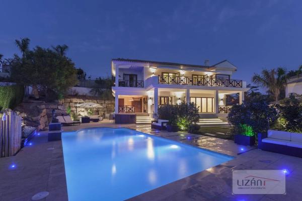 Chalet independiente en venta en Barrio Los Naranjos, Marbella
photo 1