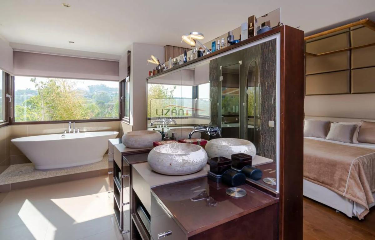 Sprzedaż niezależnego domku jednorodzinnego w  Barrio Los Naranjos, Marbella photo 4