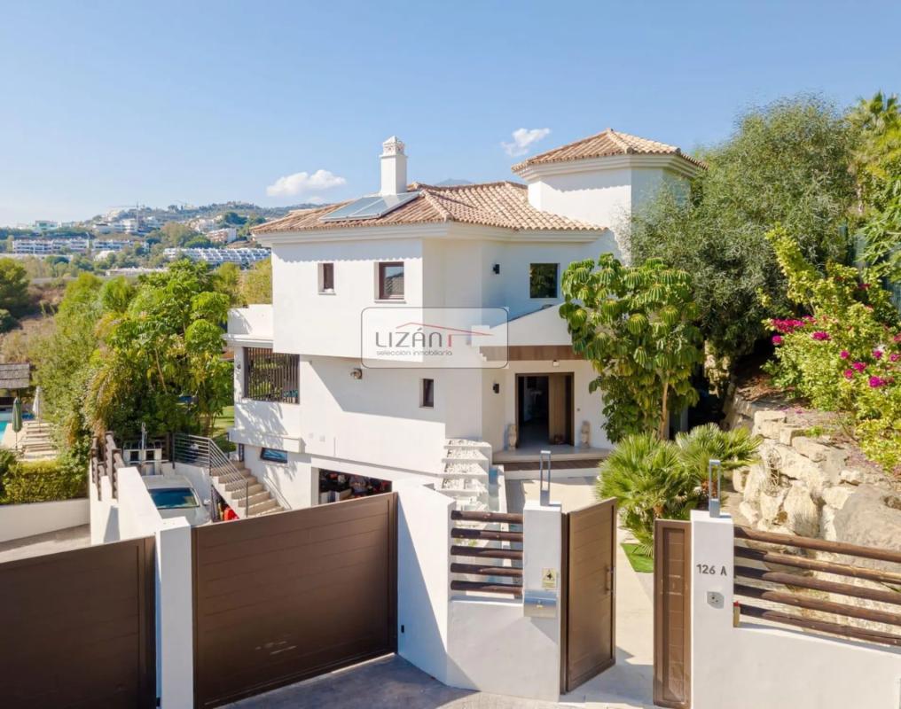Sprzedaż niezależnego domku jednorodzinnego w  Barrio Los Naranjos, Marbella photo 5