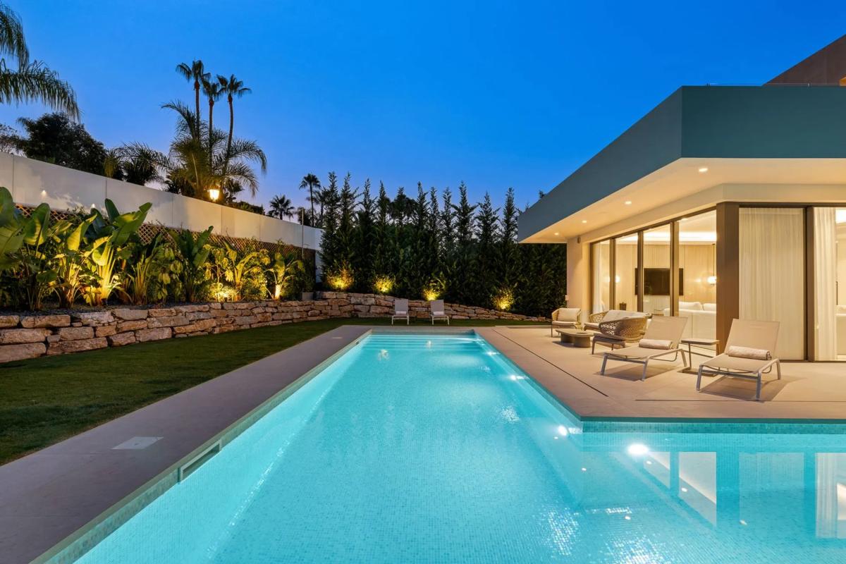 Venta de chalet independiente en Calle Osa Mayor, Marbella
photo 3