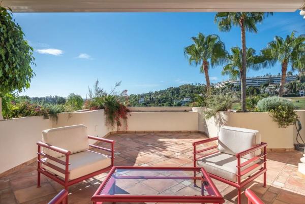 Mansarda na sprzedaż w  Barrio Los Naranjos, Marbella photo 4