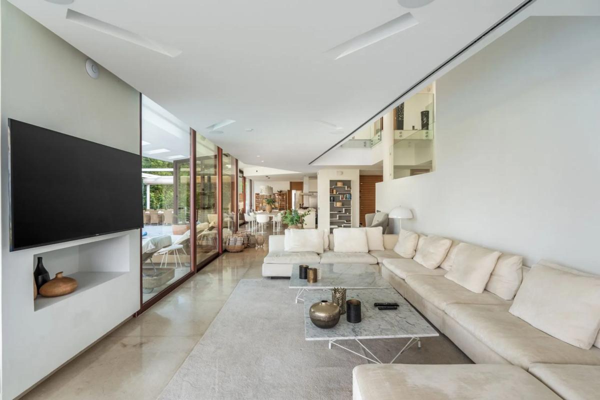 Sprzedaż niezależnego domku jednorodzinnego w  Barrio Los Naranjos, Marbella photo 3