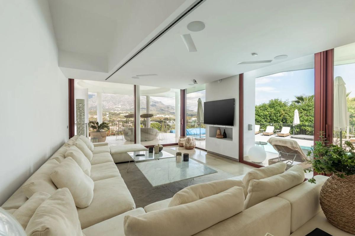Sprzedaż niezależnego domku jednorodzinnego w  Barrio Los Naranjos, Marbella photo 4