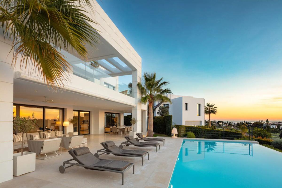 Venta de chalet independiente en Barrio Los Naranjos, Marbella
 photo 4