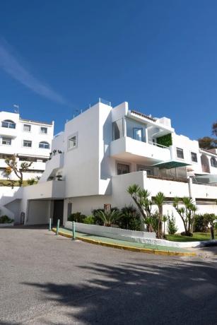 Mansarda na sprzedaż w Barrio Los Naranjos, Marbella thumbnail 2
