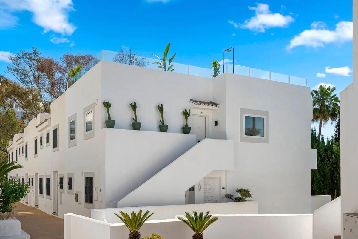 Sprzedaż poddasza w Barrio Los Naranjos, Marbella photo 5