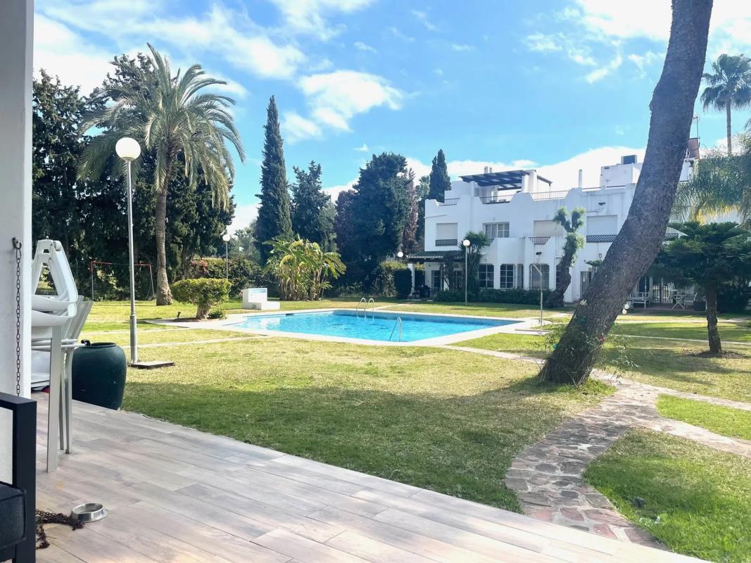 Sprzedaż szeregowego domku w Calle Sirio , Marbella photo 1