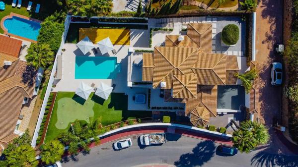 Chalet independiente en venta en Calle Artemisa, Marbella
thumbnail 1