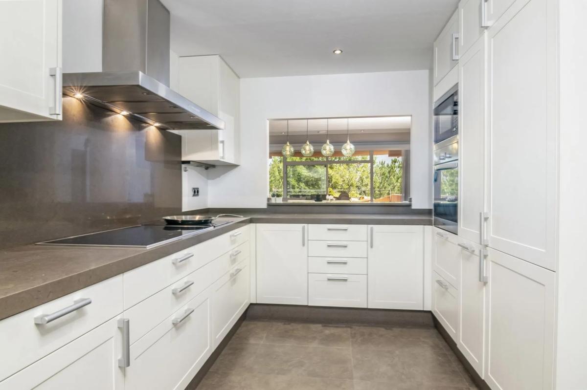 Venta de piso en Barrio Los Naranjos, Marbella
photo 5