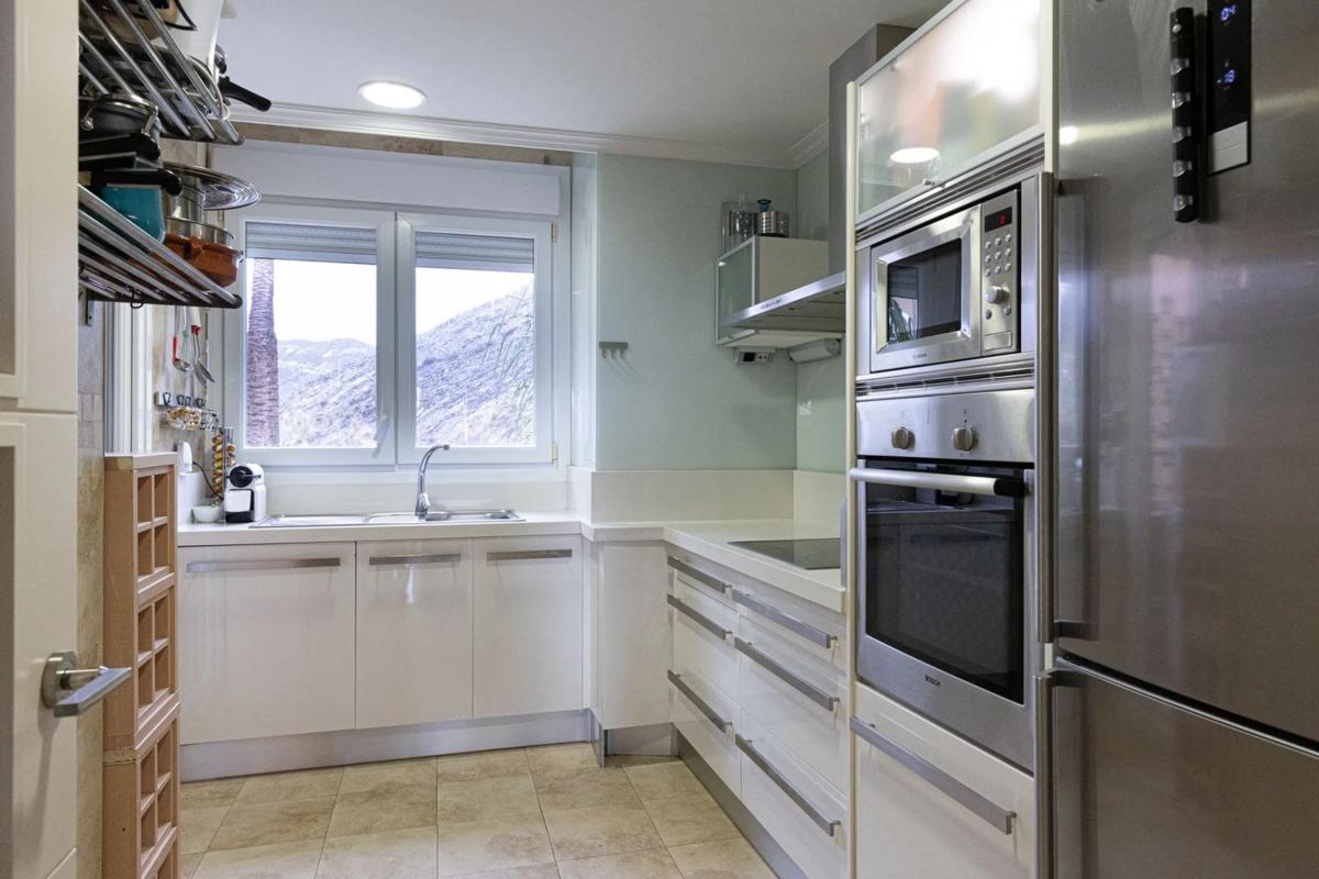 Venta de duplex en Urbanización Vista Real, Marbella photo 5