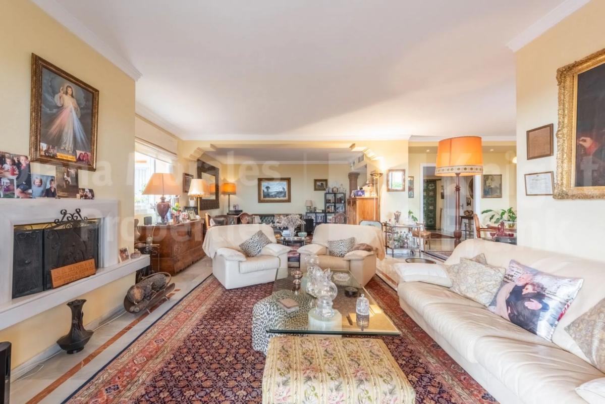 Venta de piso en Barrio Los Naranjos, Marbella
photo 5