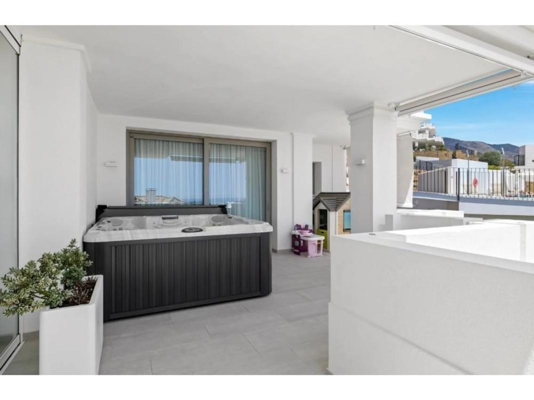 Sale of apartment in Barrio Los Naranjos, Marbella
photo 5