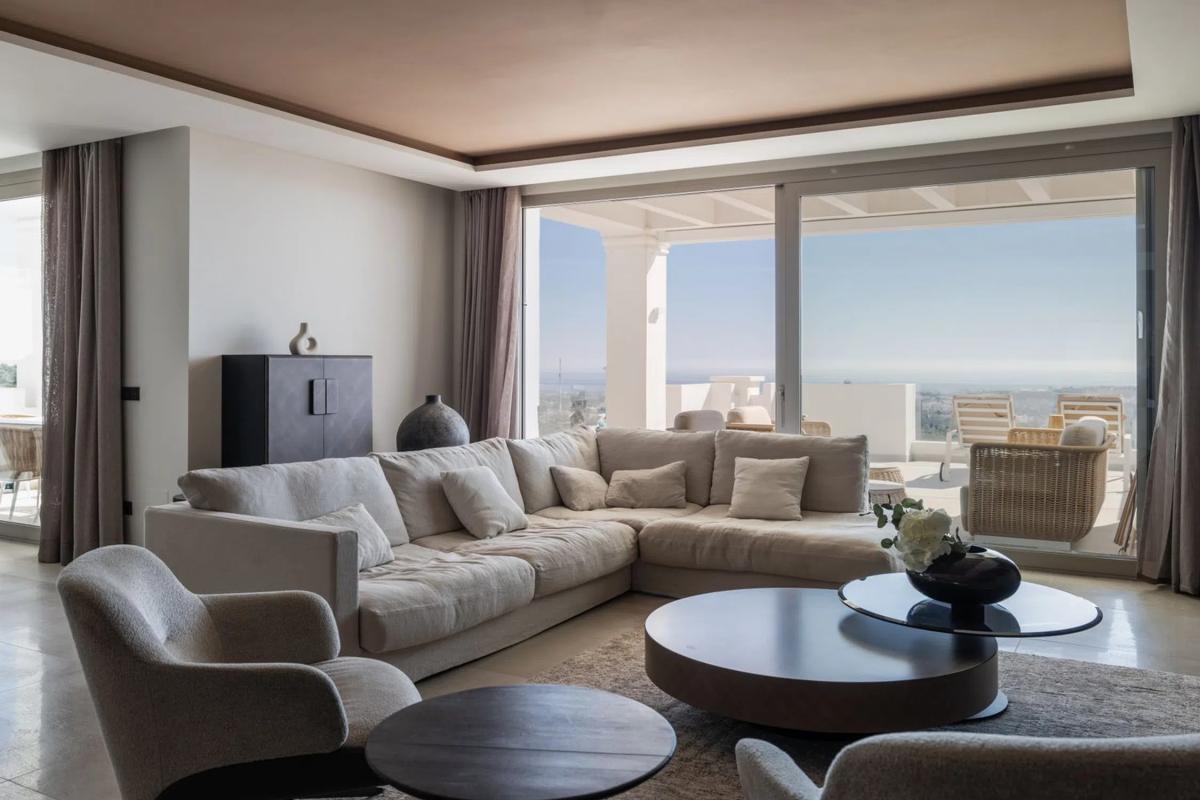 Venta de piso en Barrio Los Naranjos, Marbella
 photo 2
