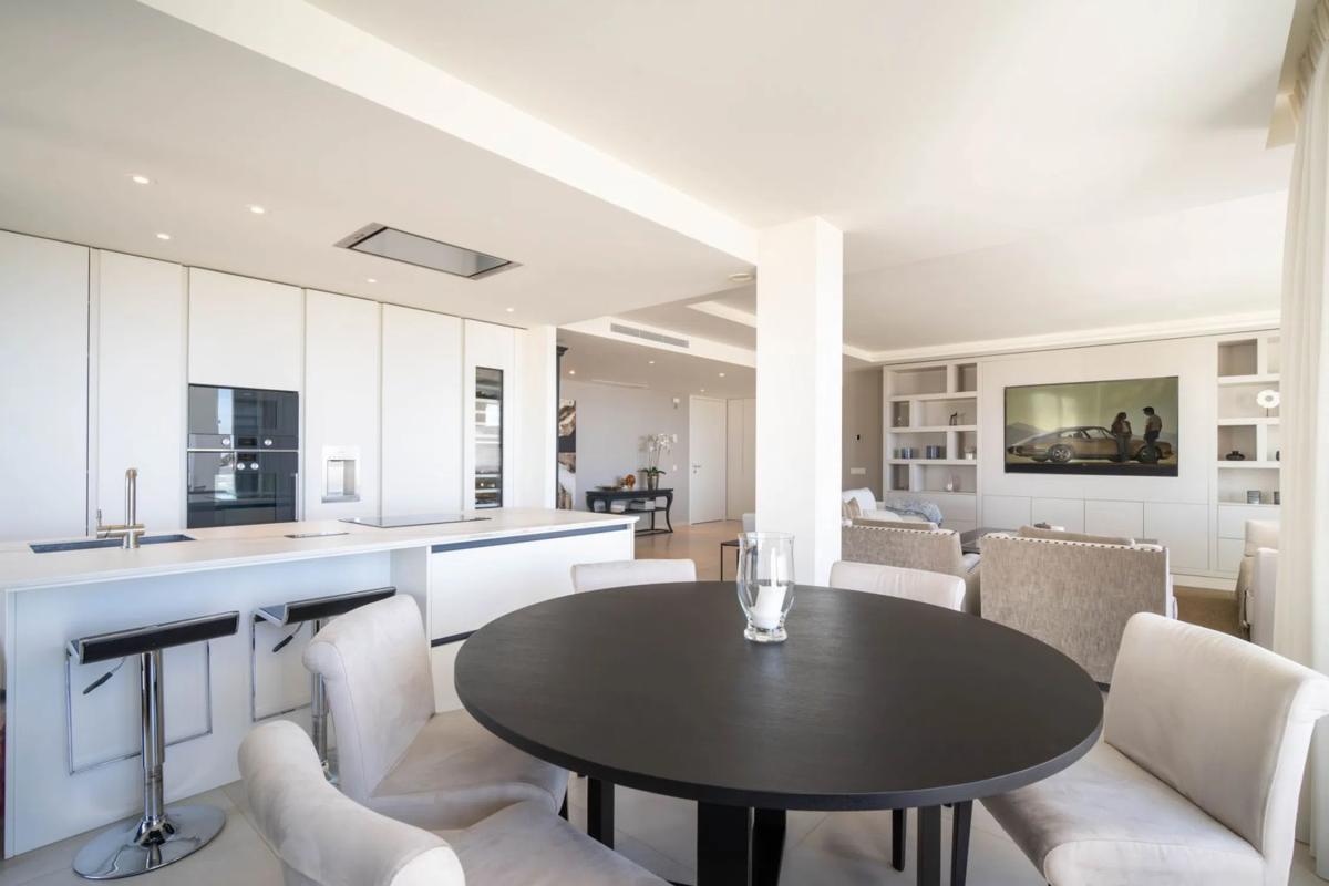 Venta de piso en Barrio Los Naranjos, Marbella
 photo 3