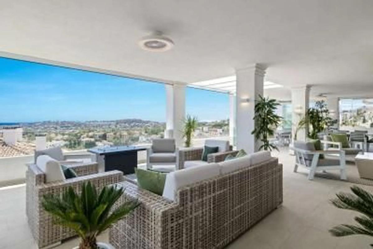 Venta de piso en Barrio Los Naranjos, Marbella
 photo 2