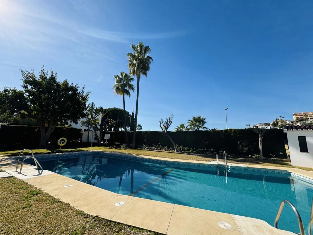 Продажа таунхауса в Urbanizacion N Andalucia L, 28 , Марбелла photo 1